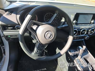 2025 Nissan Sentra S - zdjęcie 10 z 20 - miniatura