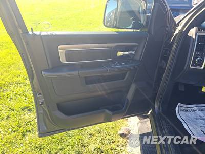 2022 Ram 1500 Classic Warlock Crew Cab Short Bed - zdjęcie 9 z 29 - miniatura