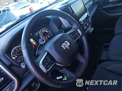 2025 Ram 1500 Big Horn Crew Cab Short Bed - zdjęcie 9 z 44 - miniatura