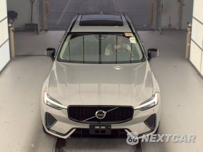 2025 Volvo XC60 B5 Plus - zdjęcie 2 z 33 - miniatura