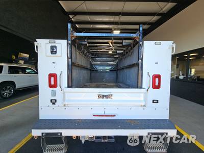 2019 Ford Super Duty F-450 Cab Chassis XL Crew Cab DRW - zdjęcie 5 z 18 - miniatura