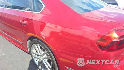 2017 Volkswagen Passat 1.8T R-Line w/Comfort Pkg - zdjęcie 31 z 32 - miniatura