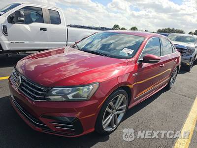 2017 Volkswagen Passat 1.8T R-Line w/Comfort Pkg - zdjęcie 1 z 32 - miniatura