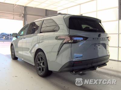 2025 Toyota Sienna Woodland Edition 7-Passenger 120.5" WB - zdjęcie 6 z 31 - miniatura