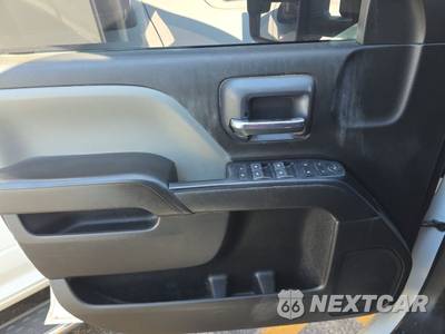 2019 Chevrolet Silverado 3500HD Cab Chassis WT Crew Cab 1WT DRW - zdjęcie 9 z 22 - miniatura