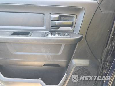 2016 Ram 2500 Tradesman Crew Cab Long Bed - zdjęcie 9 z 29 - miniatura
