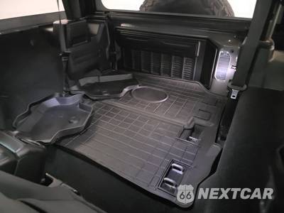 2020 Jeep Wrangler Sport - zdjęcie 13 z 21 - miniatura