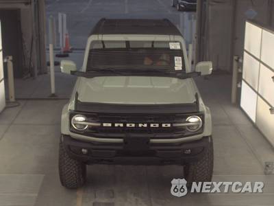 2022 Ford Bronco Outer Banks - zdjęcie 2 z 18 - miniatura