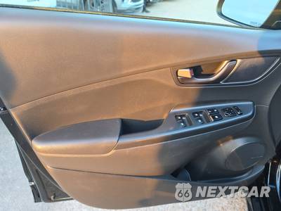 2022 Hyundai Kona N Line - zdjęcie 9 z 18 - miniatura