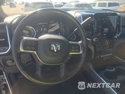 2022 Ram 3500 Laramie Extended Crew Cab Medium Bed - zdjęcie 11 z 32 - miniatura