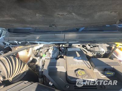 2022 Ram 3500 Laramie Extended Crew Cab Medium Bed - zdjęcie 16 z 32 - miniatura