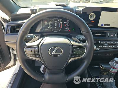 2025 Lexus ES 350 - zdjęcie 10 z 27 - miniatura