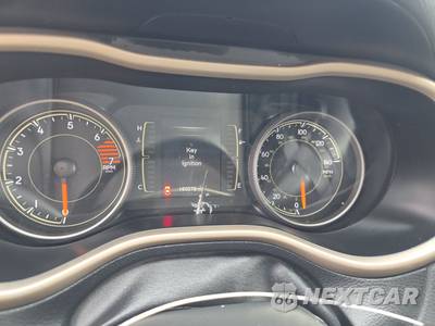 2016 Jeep Cherokee Latitude - zdjęcie 12 z 51 - miniatura