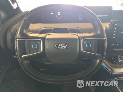 2025 Ford Expedition Platinum - zdjęcie 10 z 34 - miniatura