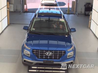 2025 Hyundai Venue SEL - zdjęcie 2 z 28 - miniatura