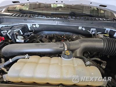 2025 Ford Expedition Platinum - zdjęcie 16 z 34 - miniatura
