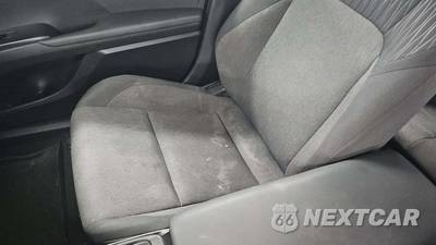 2025 Toyota Camry LE - zdjęcie 24 z 39 - miniatura
