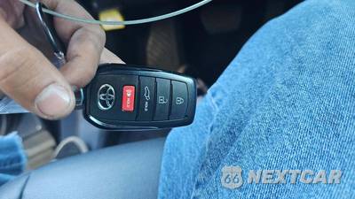 2025 Toyota Grand Highlander XLE - zdjęcie 19 z 32 - miniatura