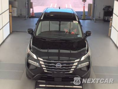 2026 Nissan Rogue Platinum - zdjęcie 2 z 27 - miniatura