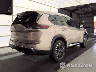 2026 Nissan Rogue Platinum - zdjęcie 4 z 26 - miniatura