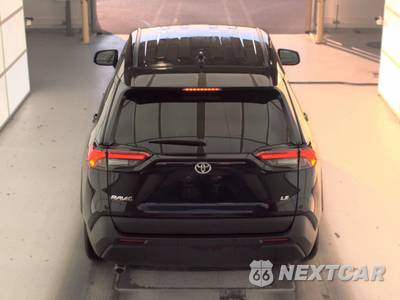 2025 Toyota RAV4 LE - zdjęcie 5 z 37 - miniatura