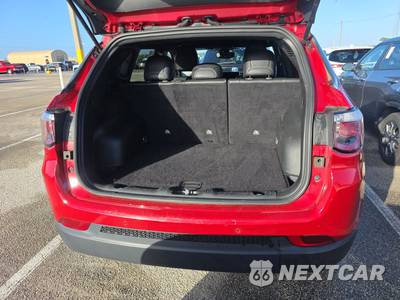 2025 Jeep Compass Limited - zdjęcie 16 z 35 - miniatura