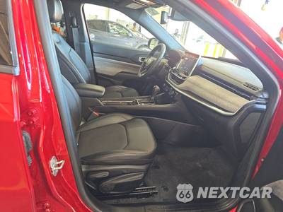 2025 Jeep Compass Latitude - zdjęcie 8 z 24 - miniatura