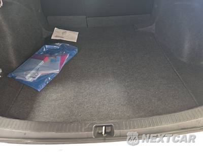 2025 Toyota Corolla LE Sedan - zdjęcie 16 z 33 - miniatura
