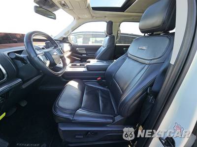 2025 Ford Expedition MAX Platinum - zdjęcie 7 z 36 - miniatura