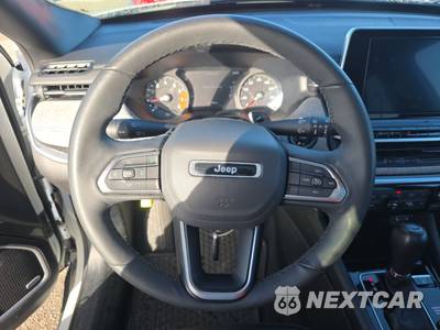 2025 Jeep Compass Latitude - zdjęcie 10 z 29 - miniatura