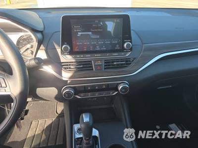 2025 Nissan Altima SV - zdjęcie 11 z 26 - miniatura
