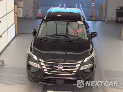 2026 Nissan Rogue Platinum - zdjęcie 2 z 22 - miniatura