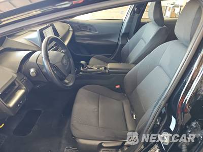 2023 Toyota Prius LE - zdjęcie 7 z 47 - miniatura