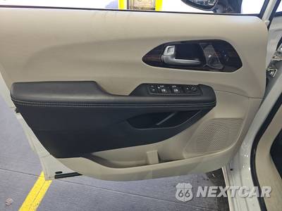 2024 Chrysler Pacifica Limited 121.6" WB - zdjęcie 9 z 31 - miniatura