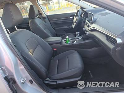 2025 Nissan Altima SV - zdjęcie 8 z 25 - miniatura