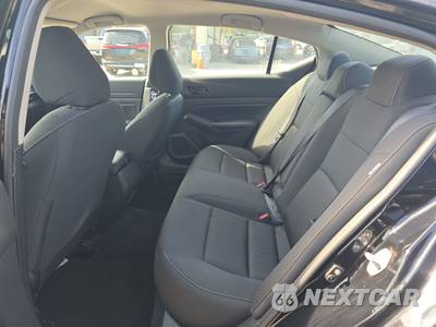 2025 Nissan Altima SV - zdjęcie 13 z 26 - miniatura