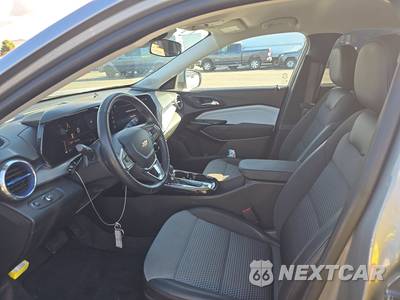 2025 Chevrolet Trax LT - zdjęcie 7 z 23 - miniatura