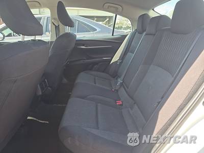 2025 Toyota Camry LE - zdjęcie 13 z 31 - miniatura