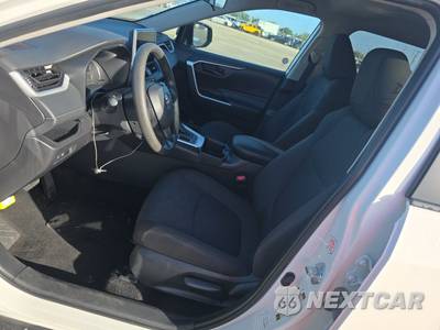 2025 Toyota RAV4 LE - zdjęcie 7 z 21 - miniatura