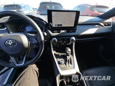 2025 Toyota RAV4 Hybrid XSE - zdjęcie 11 z 27 - miniatura