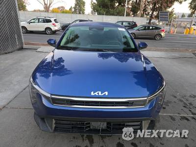 2025 Kia K4 LXS - zdjęcie 2 z 33 - miniatura