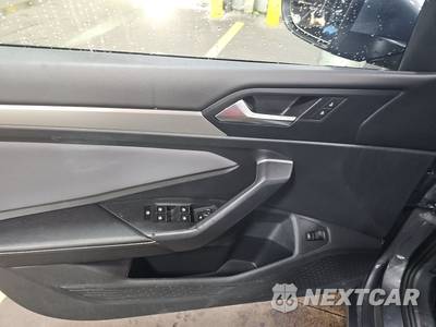 2026 Volkswagen Jetta SE - zdjęcie 9 z 24 - miniatura