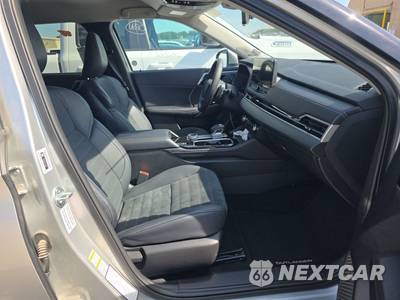 2025 Mitsubishi Outlander SE - zdjęcie 8 z 28 - miniatura