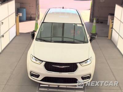 2024 Chrysler Pacifica Touring L 121.6" WB - zdjęcie 2 z 31 - miniatura
