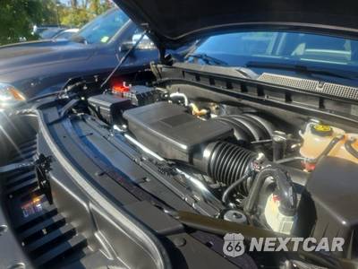 2023 Chevrolet Suburban Z71 2Z7 - zdjęcie 20 z 25 - miniatura