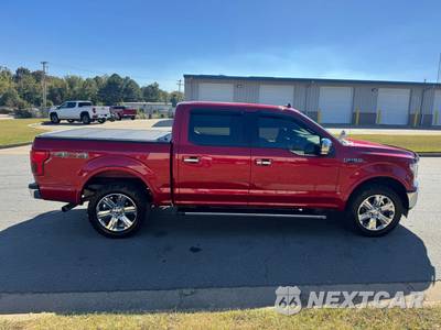 2020 Ford F-150 Lariat Crew Cab Short Bed - zdjęcie 5 z 35 - miniatura