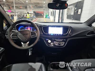 2025 Chrysler Pacifica Select 121.6" WB - zdjęcie 11 z 34 - miniatura