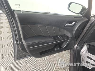 2021 Dodge Charger SXT - zdjęcie 9 z 17 - miniatura