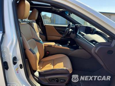 2019 Lexus ES 350 Luxury - zdjęcie 16 z 31 - miniatura