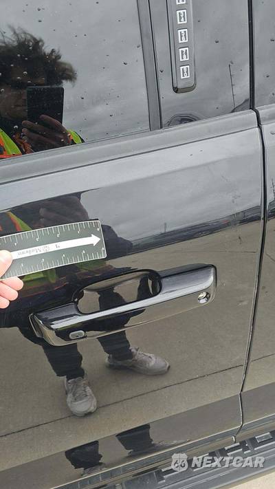 2022 Ford F-150 LARIAT Crew Cab Short Bed - zdjęcie 28 z 34 - miniatura